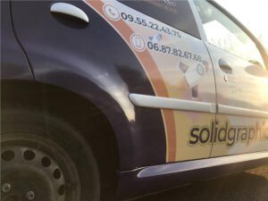 Total-Covering-Voiture-Avec-Stickers-Personnalisé-11