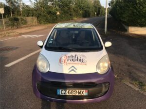 Total-Covering-Voiture-Avec-Stickers-Personnalisé-8
